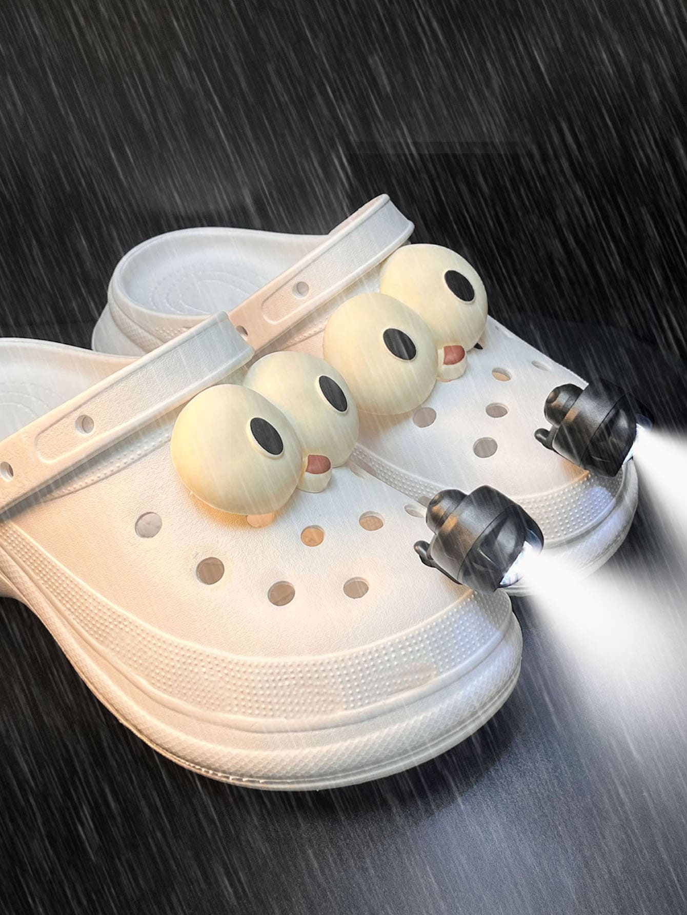 Dream Motto Eyes with Spotlight / UK3.5-4🔥/US6-6.5/🔥UE36-37 Outdoor/Beach Holiday Clogs with Cute Lighting Panda