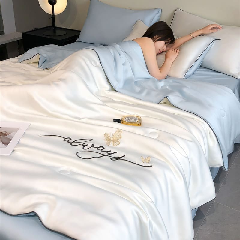 Dream Motto Houseware & Kitchen Ice Silk quilt / White&LightBlue / 150*200CM (60*80inch) 🔥🔥Washable Summer Simple Ice Silk Quilt