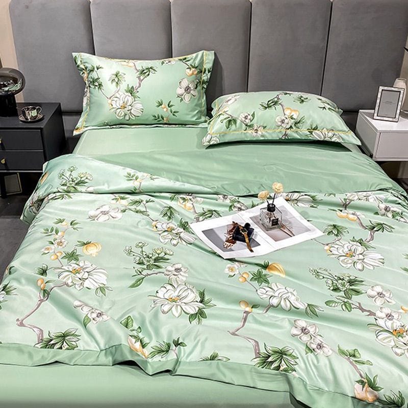 Dream Motto Houseware & Kitchen 🔥🔥Washable Icy Cool Breathable Summer Quilt 4-piece Set