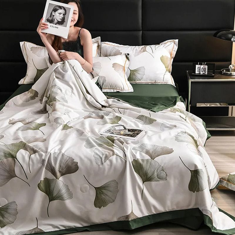 Dream Motto Houseware & Kitchen 🔥🔥Washable Icy Cool Breathable Summer Quilt 4-piece Set