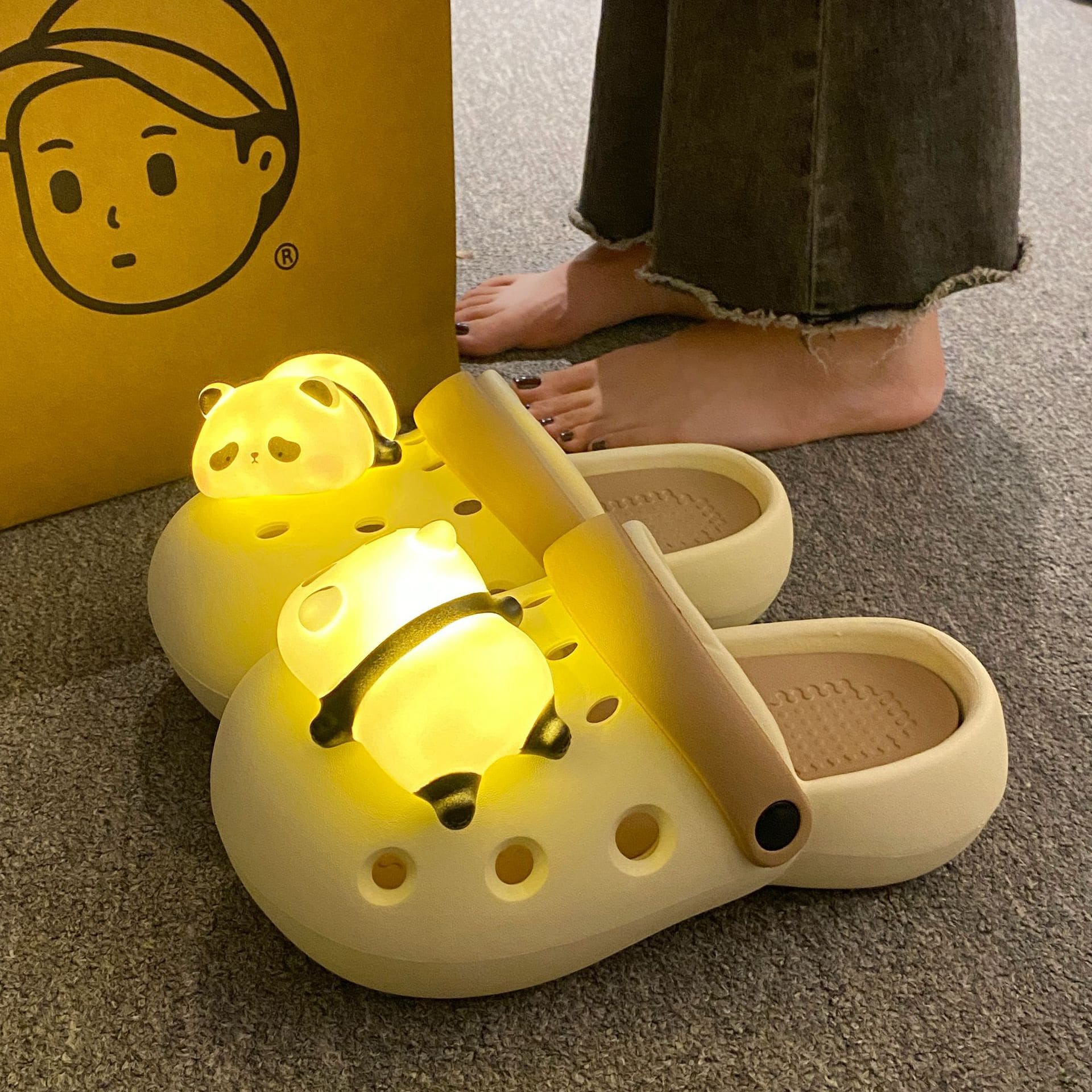 Dream Motto Khaki&White / UK3.5-4🔥/US6-6.5/🔥UE36-37 Outdoor/Beach Holiday Clogs with Cute Lighting Panda